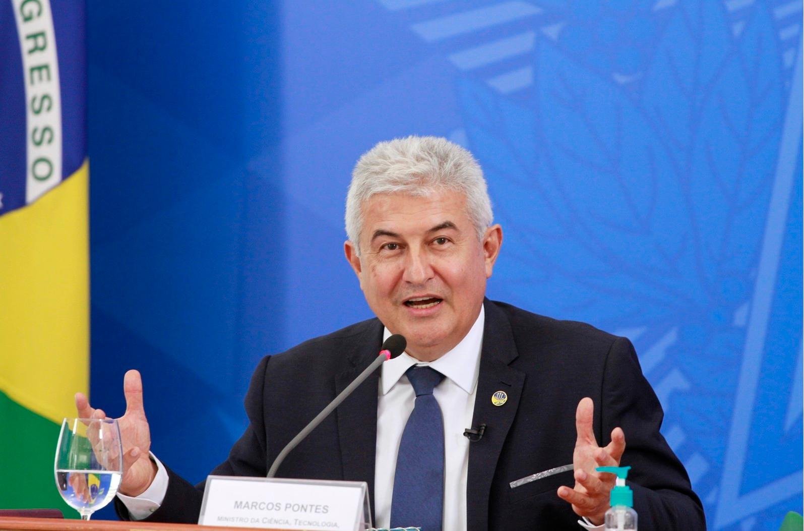 Ministro diz que mecanismo tem capacidade para testar 500 amostras por dia