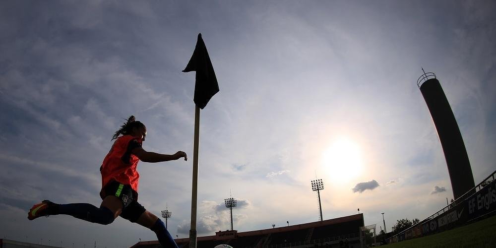 Entidade explora v&aacute;rias vias para fortalecer o futebol feminino em todo o mundo