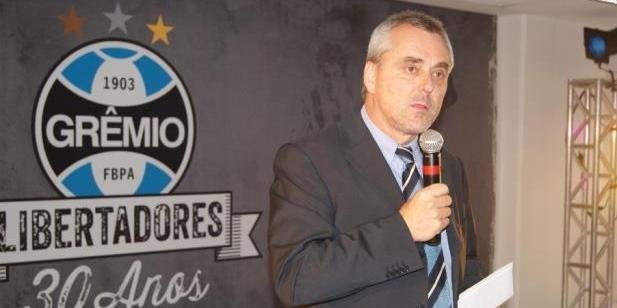 "Acreditar n&atilde;o &eacute; afirmar" explicou Hein sobre retorno da Libertadores em maio
