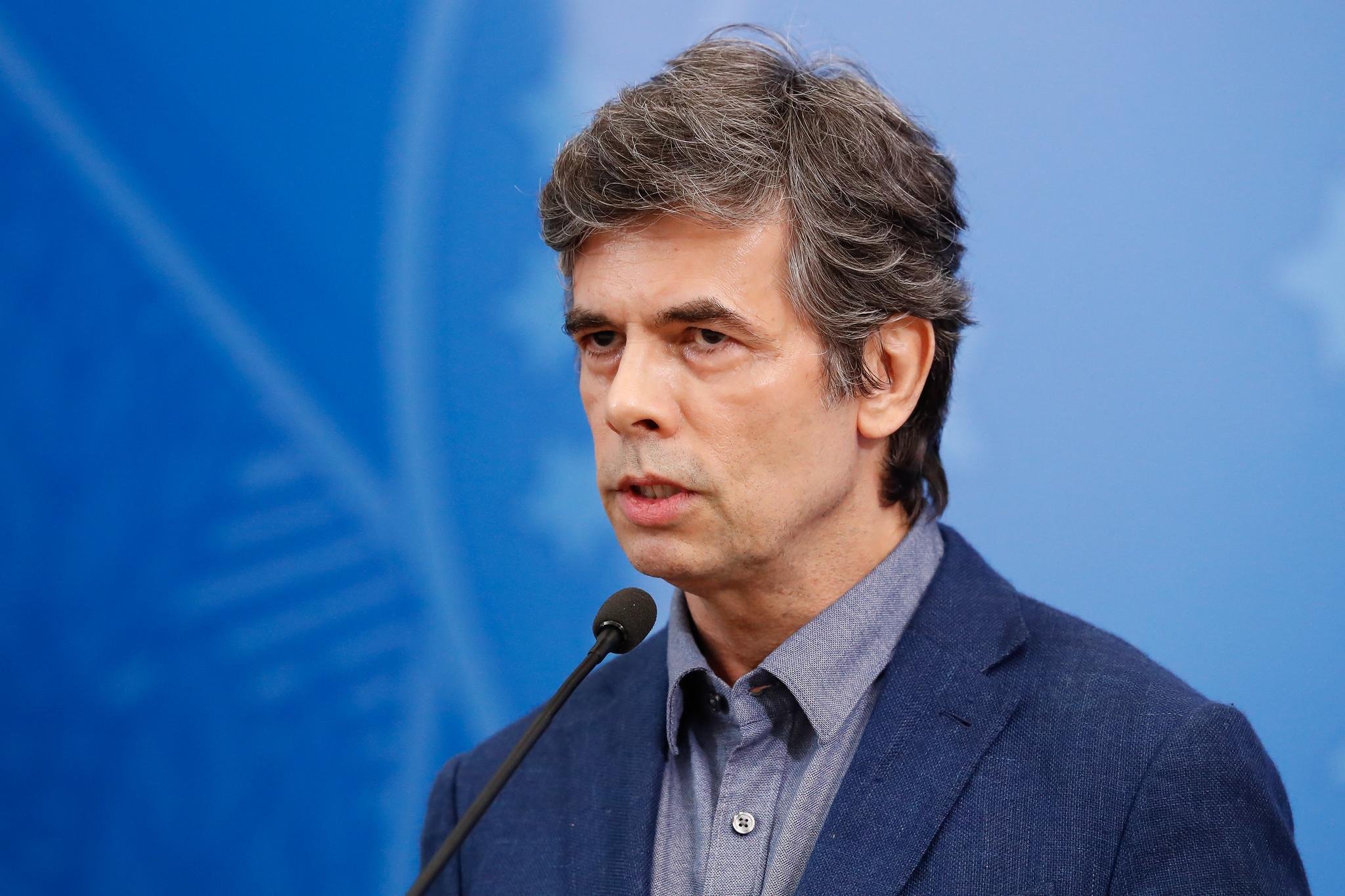 "N&atilde;o pode existir lado", afirmou Teich sobre olhar crise pelo aspecto econ&ocirc;mico ou da sa&uacute;de