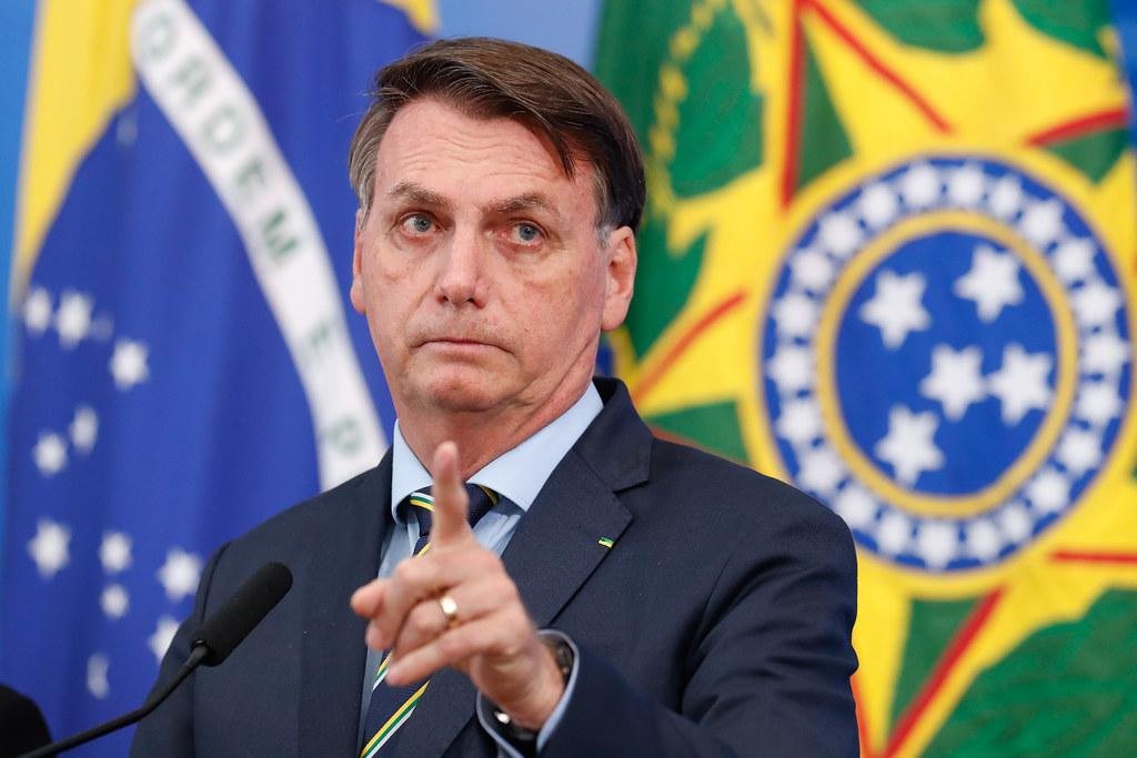 Retomada da atividade econ&ocirc;mica e escolas s&atilde;o algumas das defesas do presidente, que &eacute; contr&aacute;rio ao isolamento social