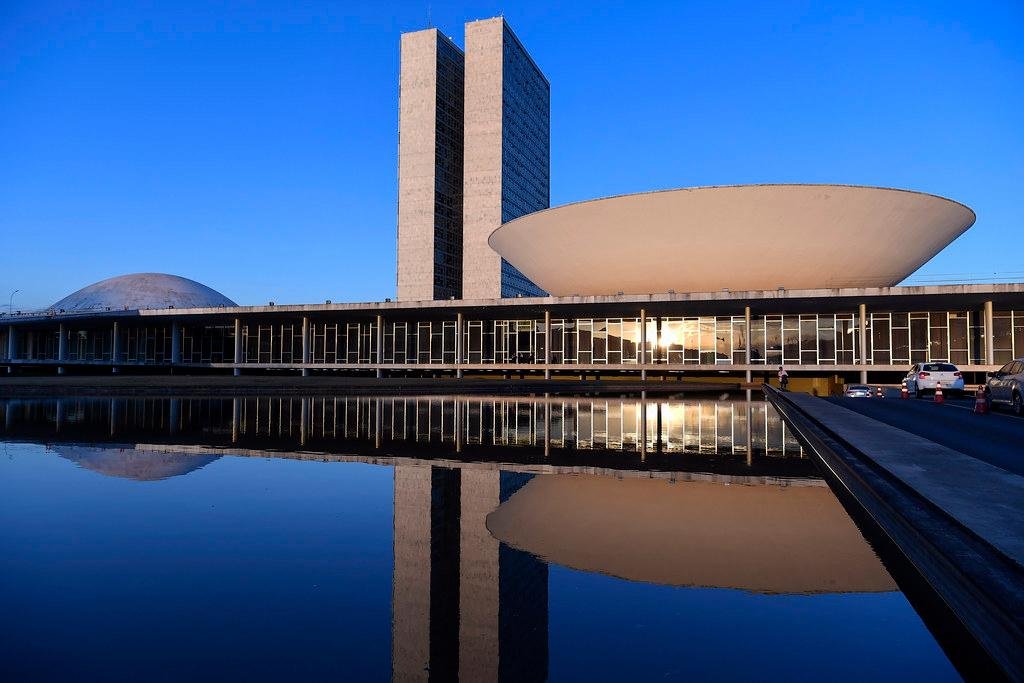 Senado retirou da pauta a an&aacute;lise da Medida Provis&oacute;ria que cria o Contrato Verde e Amarelo