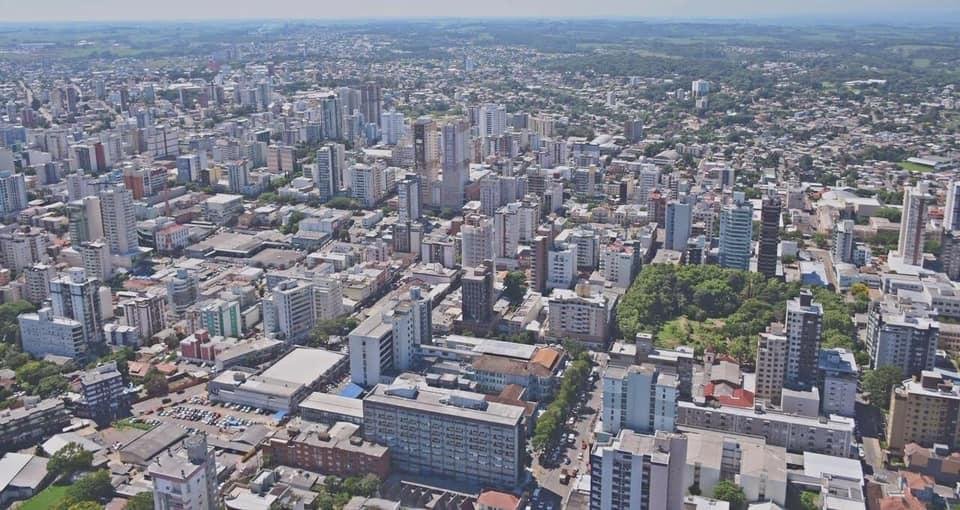 A fiscaliza&ccedil;&atilde;o ser&aacute; feita pelo munic&iacute;pio e por todos os &oacute;rg&atilde;os de controle.