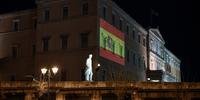 Parlamento grego foi iluminado com a bandeira espanhola em solidariedade ao parceiro europeu