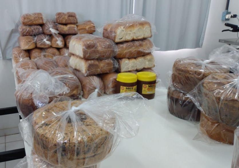A remessa inicial de produtos provenientes da agricultura familiar ocorreu na primeira quinzena de abril.