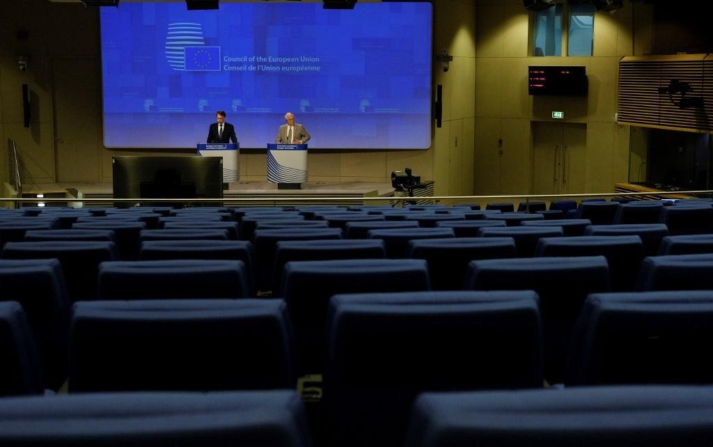 Debates de enfrentamento do novo coronav&iacute;rus est&atilde;o divididos na Uni&atilde;o Europeia