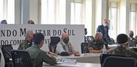 Ministro da Defesa, Fernando Azevedo e Silva, durante visita ao Comando Militar do Sul