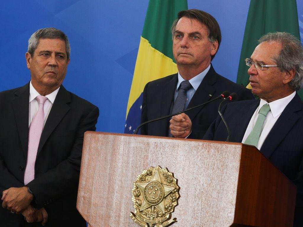 Guedes desistiu de participar de uma live do Banco Ita&uacute; na manh&atilde; desta sexta-feira
