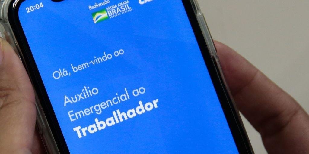 Nascidos em mar&ccedil;o e abril podem sacar aux&iacute;lio nesta ter&ccedil;a