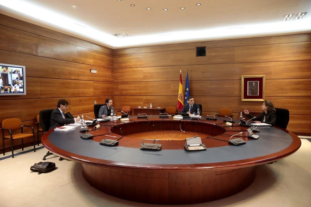 Pa&iacute;ses europeus apresentam planos de retorno &agrave;s atividades