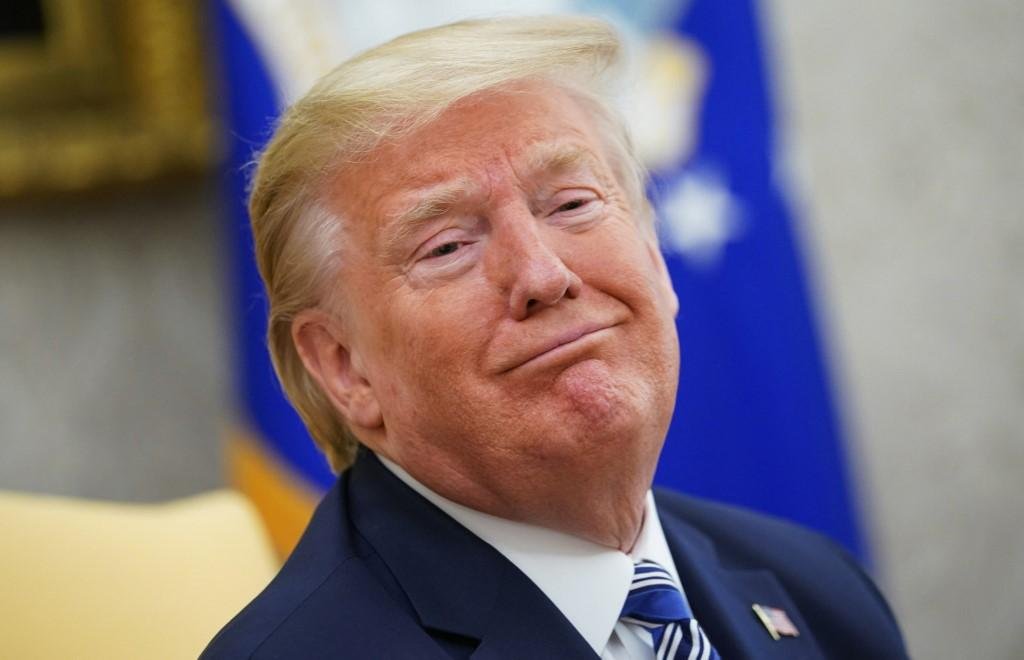 Presidente americano lembrou que recebeu cr&iacute;ticas por ter restringido voos com a China