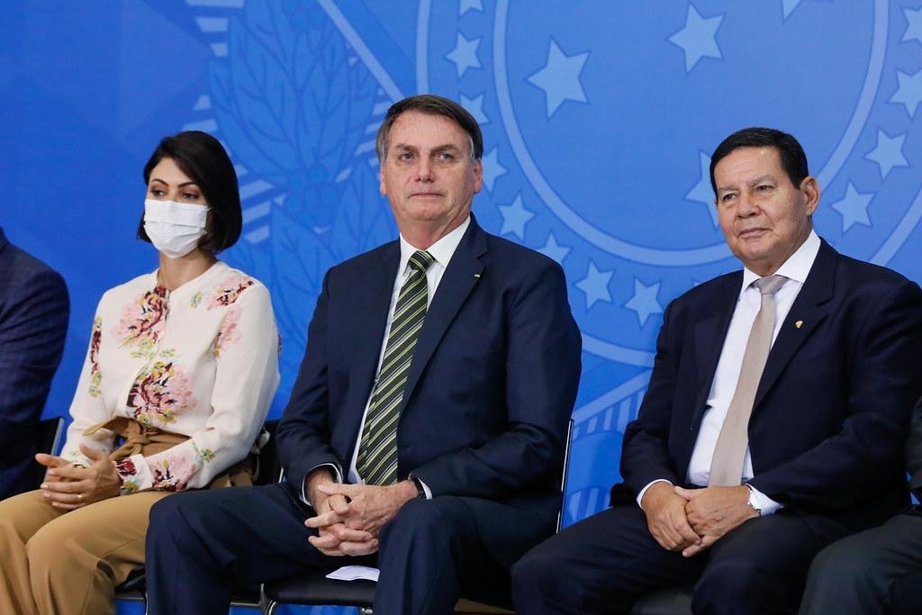 Segundo o presidente, "o governo federal fez tudo" que era poss&iacute;vel para o combater o novo coronav&iacute;rus