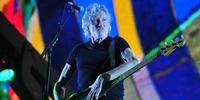 Músico Roger Waters em cena de show ocorrido em Porto Alegre