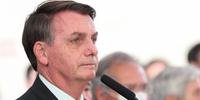 Bolsonaro participou de um ato público que pedia intervenção militar no País e o fechamento da Câmara e do STF