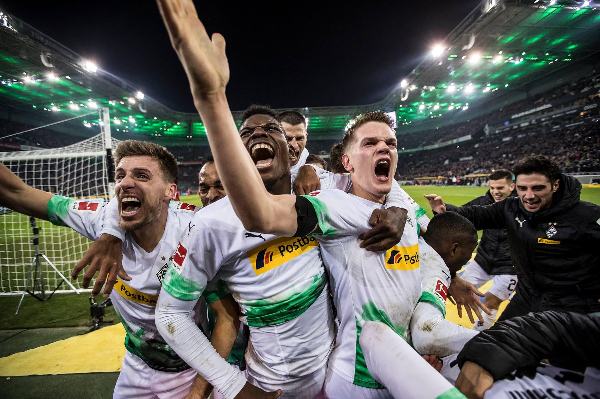 Jornal Rheinische Post informou, citando fontes pr&oacute;ximas ao clube, um jogador e de um fisioterapeuta teria a Covid-19