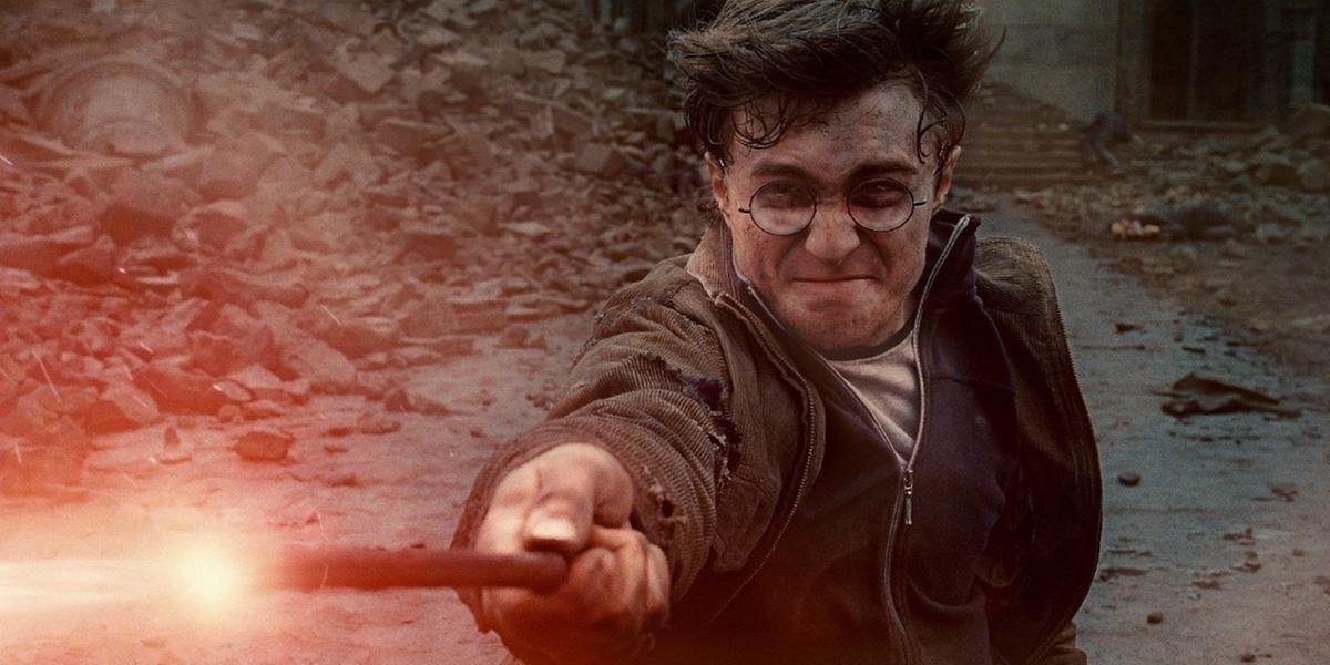 Daniel Radcliffe, o ator que interpretou o protagonista nos filmes da s&eacute;rie, deu voz ao primeiro cap&iacute;tulo do romance