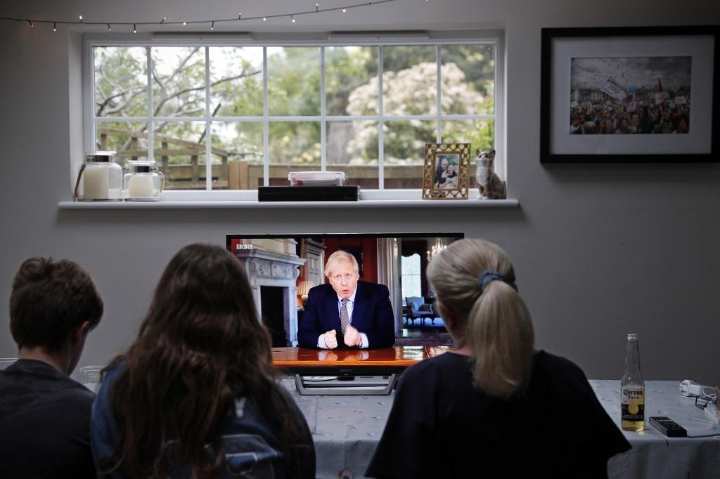 Boris Johnson anunciou medidas de flexibiliza&ccedil;&atilde;o neste domingo