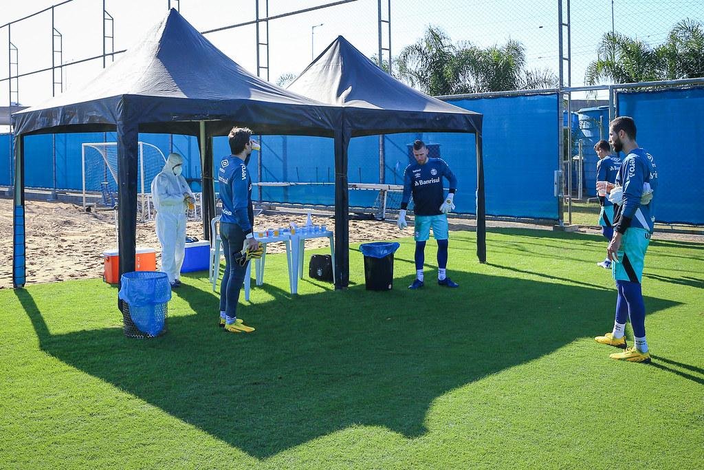 Desde a reapresenta&ccedil;&atilde;o, o Gr&ecirc;mio tem cumprido &agrave; risca os protocolos criado pelos m&eacute;dicos do clube e em parceria com o Inter