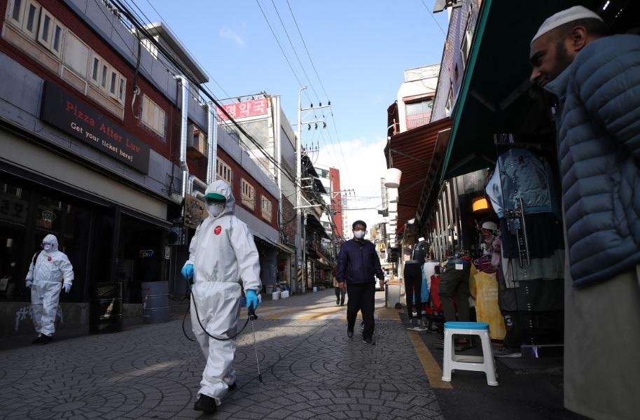 Bairro de Seul &eacute; investigado como foco de nova contamina&ccedil;&atilde;o de Covid-19