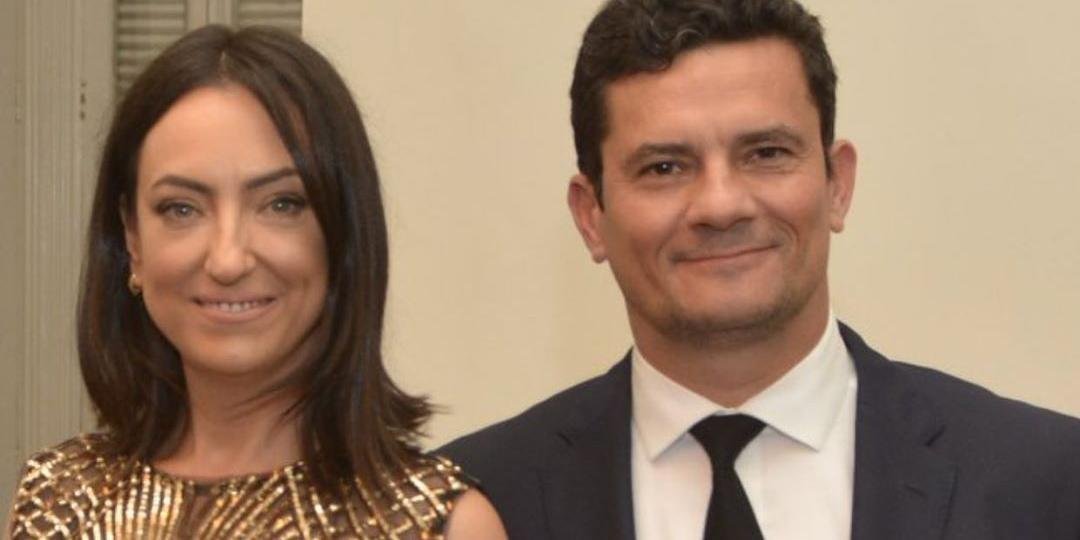 Ros&acirc;ngela Moro teve suas redes sociais invadidas