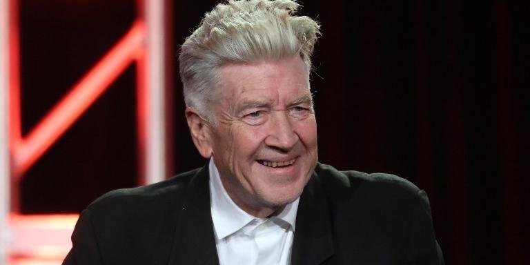 David Lynch volta a interagir no Facebook e divulga iniciativa