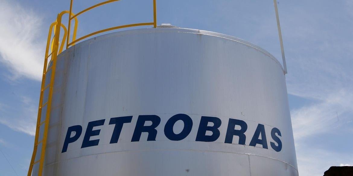 J&aacute; o Ebitda (lucro antes de juros, impostos, deprecia&ccedil;&atilde;o e amortiza&ccedil;&atilde;o) ajustado da petroleira foi de R$ 37,504 bilh&otilde;es