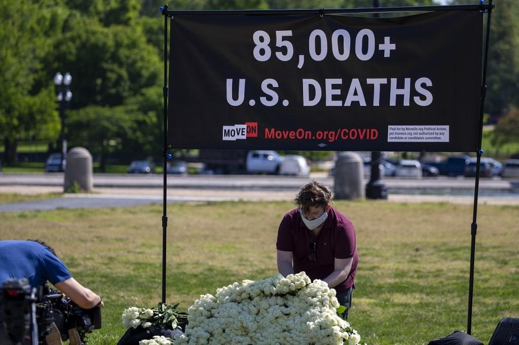 Nos Estados Unidos, mais de 85 mil pessoas morreram por Covid-19, segundo dados oficiais