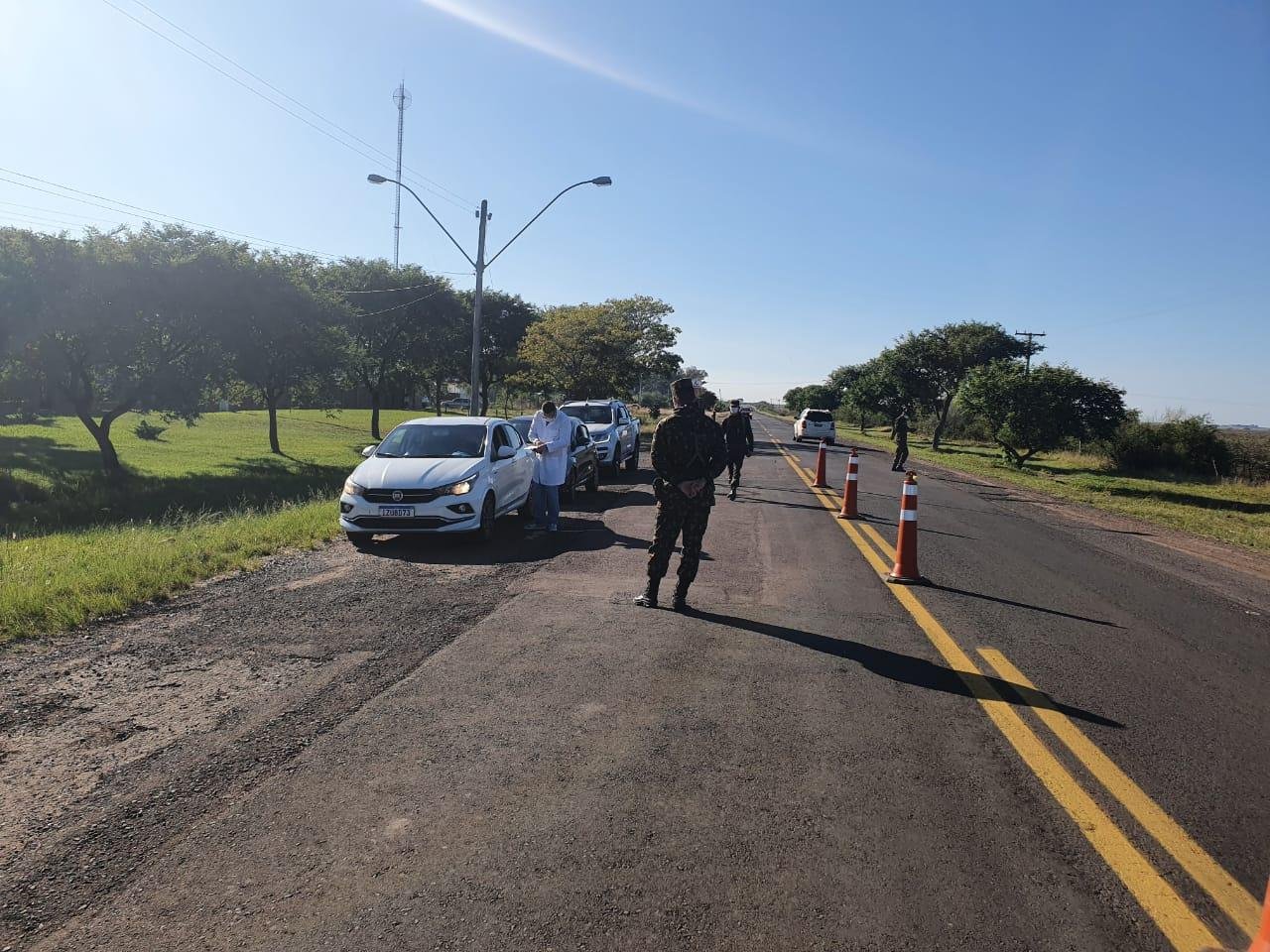 Barreiras sanit&aacute;rias em Barra do Quara&iacute;