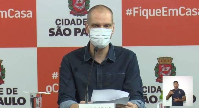 Prefeito afirmou, neste domingo, que restri&ccedil;&atilde;o mais r&iacute;gida n&atilde;o surtiu efeito esperado