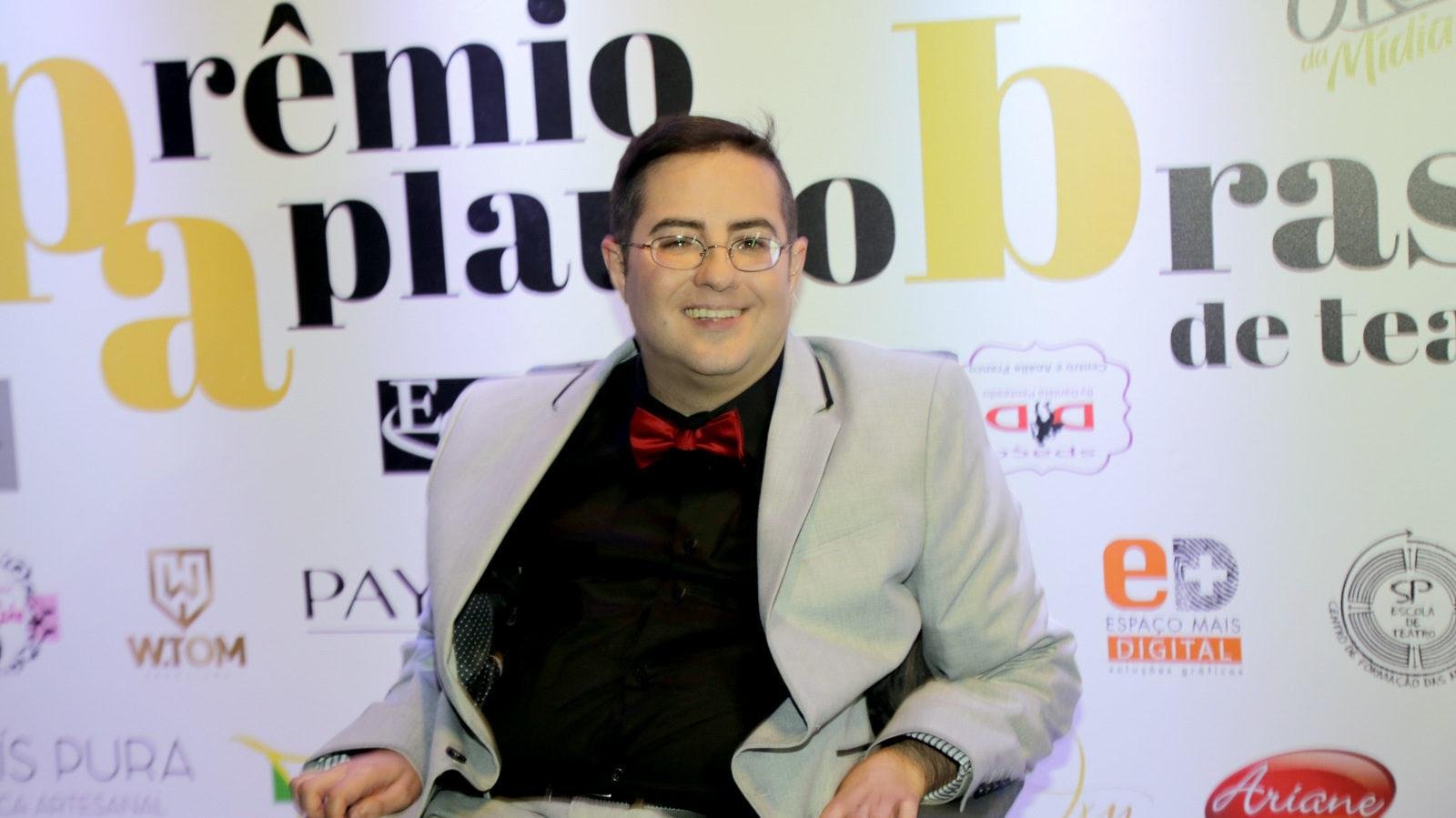 Ator, produtor, cr&iacute;tico e dramaturgo Michel Fernandes morreu aos 45 anos, v&iacute;tima de parada card&iacute;aca