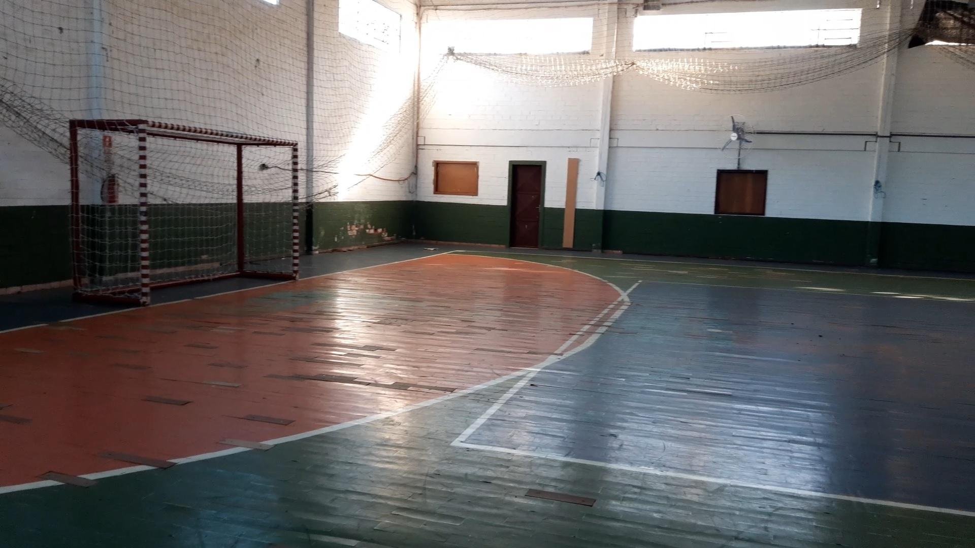 A previs&atilde;o contratual para a finaliza&ccedil;&atilde;o da obra &eacute; de seis meses