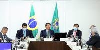 Bolsonaro participou de reunião com governadores e presidentes do Senado e da Câmara