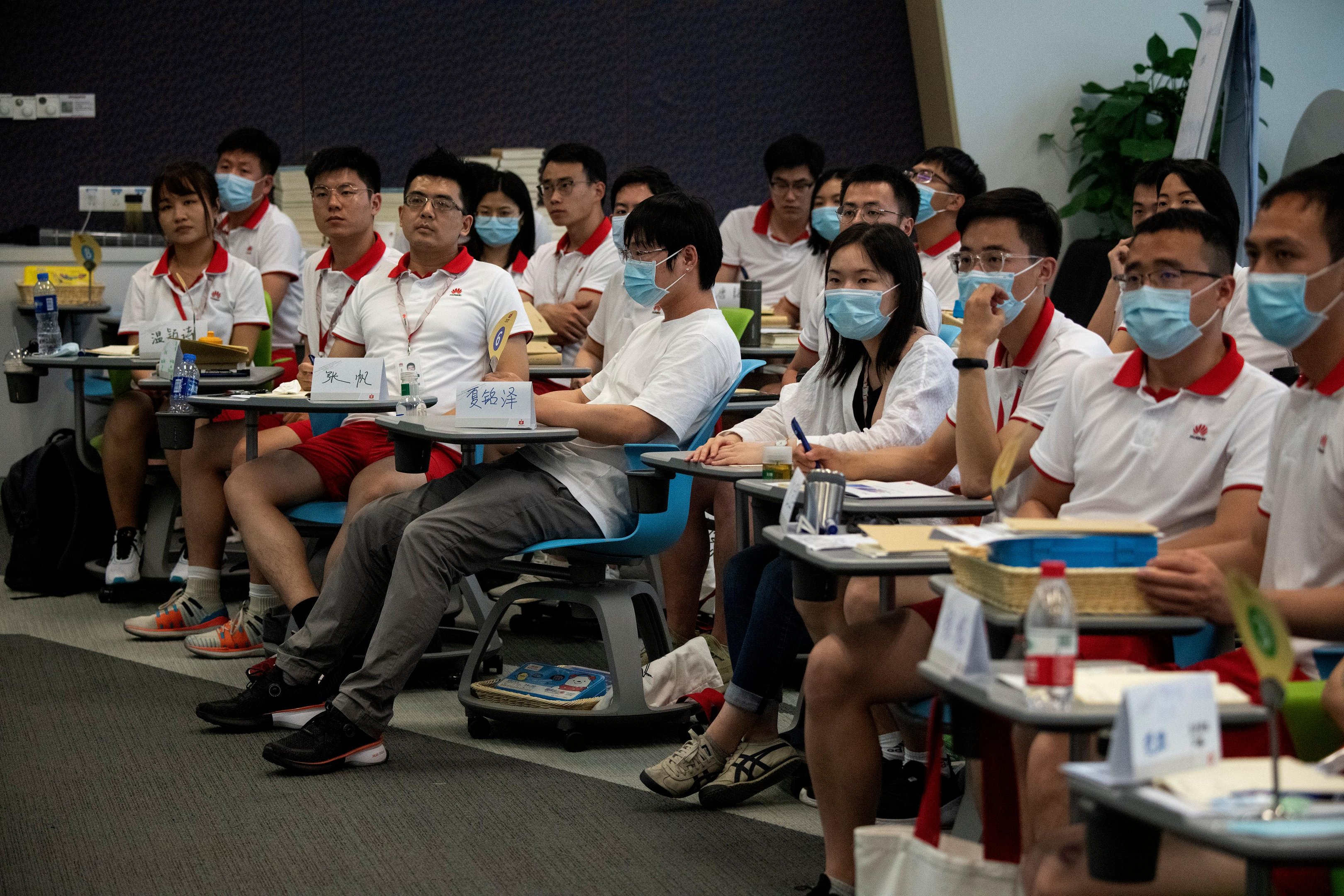 Universidade Huawei teve que fechar suas 40 salas de aula f&iacute;sicas em janeiro
