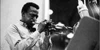 Trompetista Miles Davis ampliou a paleta do jazz