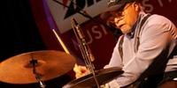 O baterista Jimmy Cobb morreu nesta segunda-feira, 25
