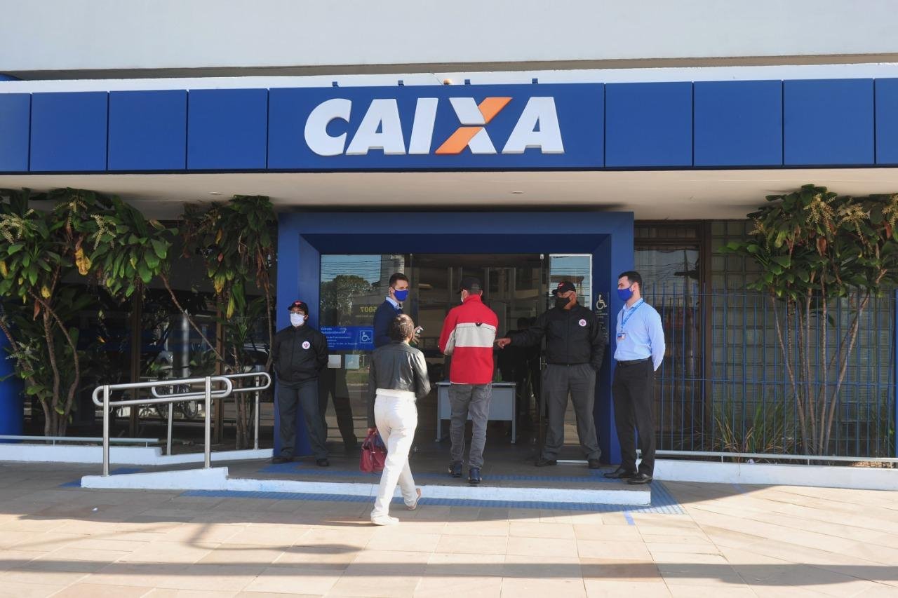 Ag&ecirc;ncias da Caixa abriram neste s&aacute;bado em Porto Alegre