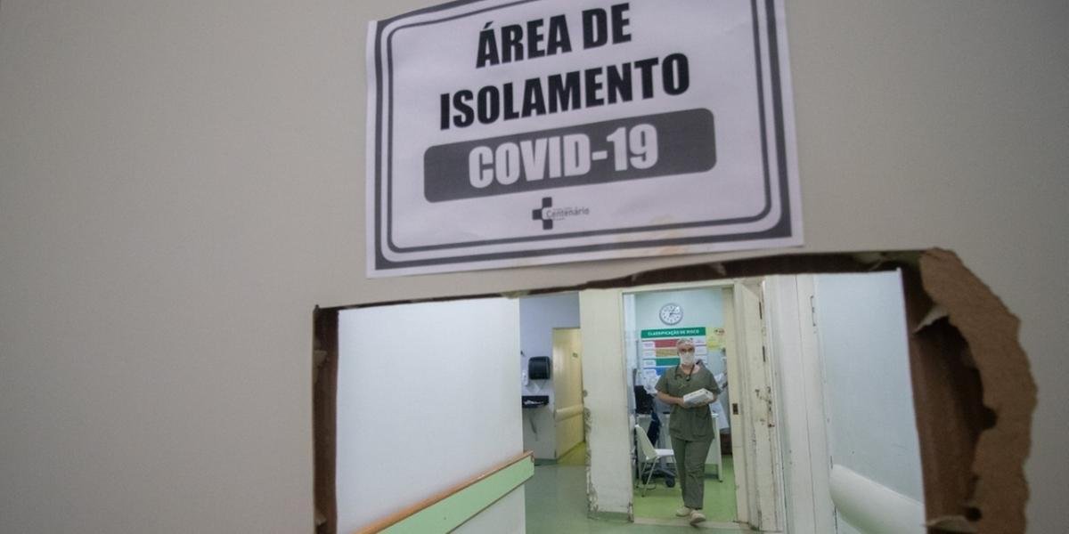 N&uacute;mero de casos de coronav&iacute;rus no Brasil &eacute; de quase meio milh&atilde;o