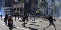 Protestos em São Paulo no domingo acabaram com confusão