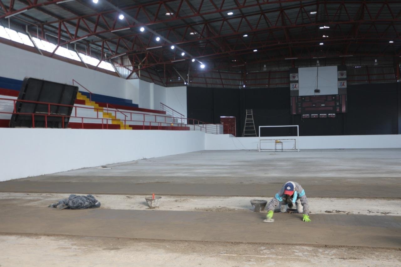 75% das obras do Gin&aacute;sio Municipal de Esportes de Uruguaiana foram conclu&iacute;das esta semana
