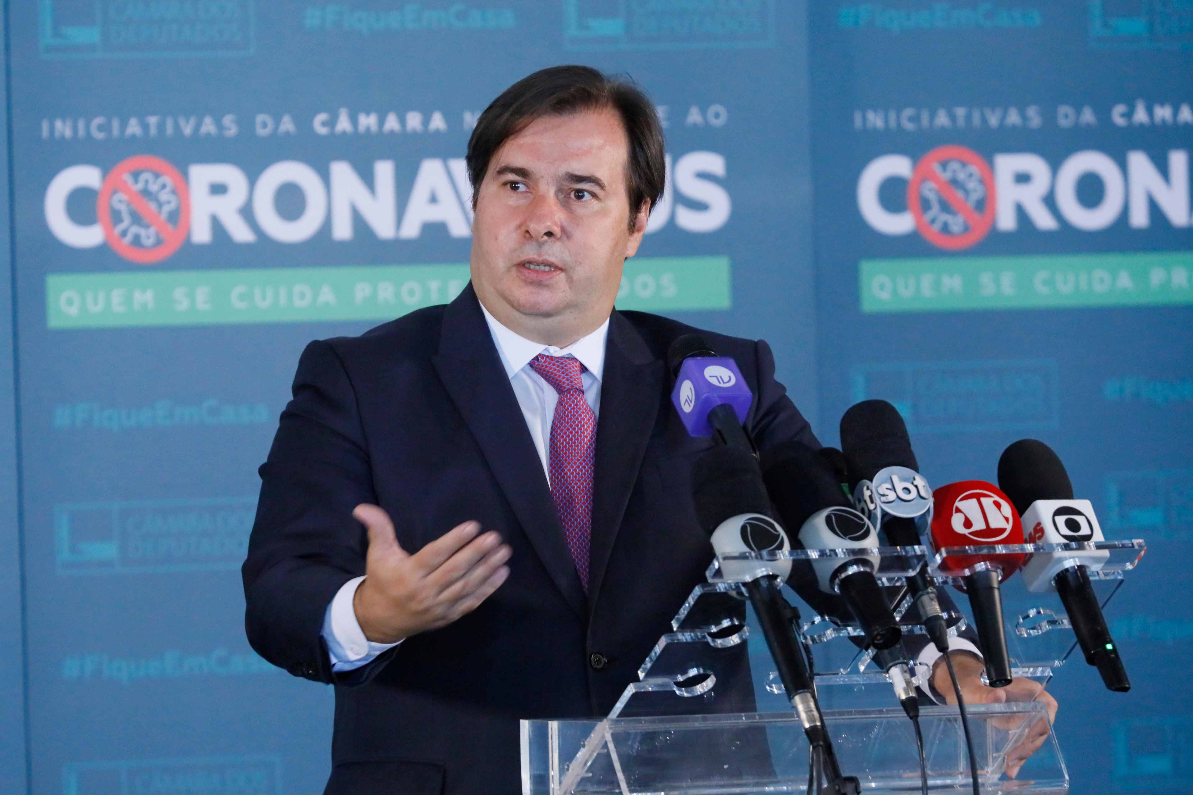 Maia refutou possibilidade de sess&otilde;es presenciais do Congresso retornarem este m&ecirc;s