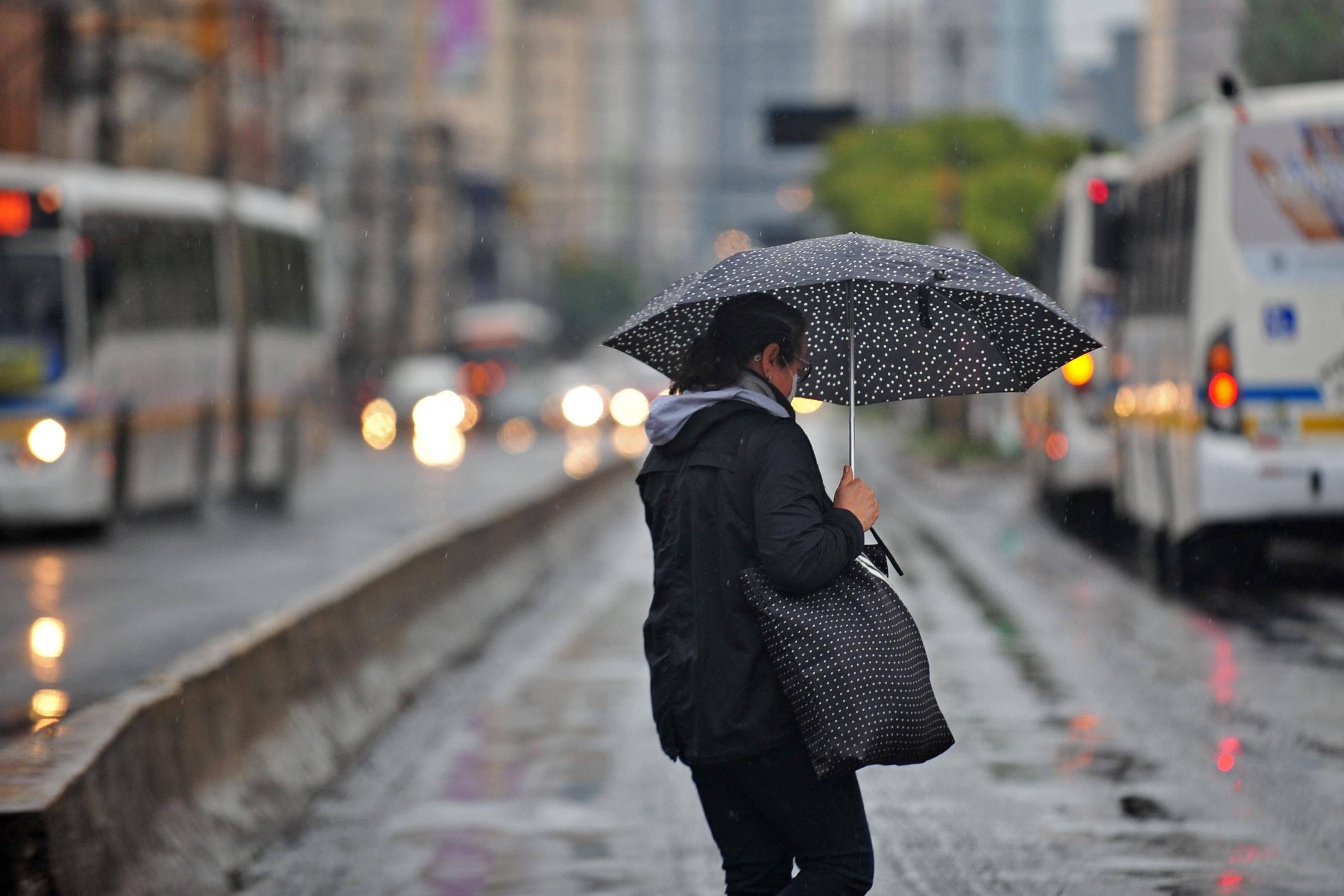 Chuva deve permanecer no RS nos pr&oacute;ximos dias