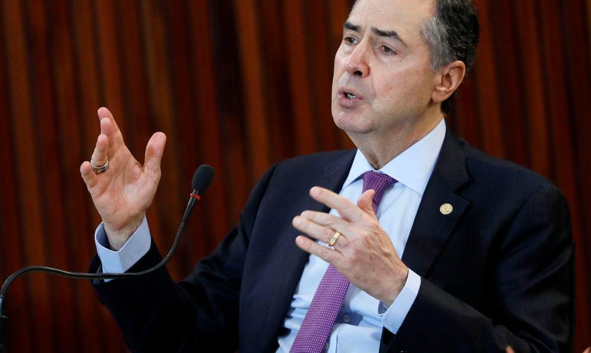 Barroso afirma que plano &eacute; n&atilde;o adiar as elei&ccedil;&otilde;es para outro ano