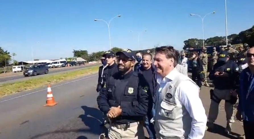 Presidente fez transmiss&atilde;o pelo Facebook de visita