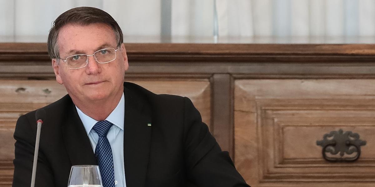 Presidente afirmou que ministro da Sa&uacute;de falar&aacute; sobre eventual recontagem de mortos por Covid-19