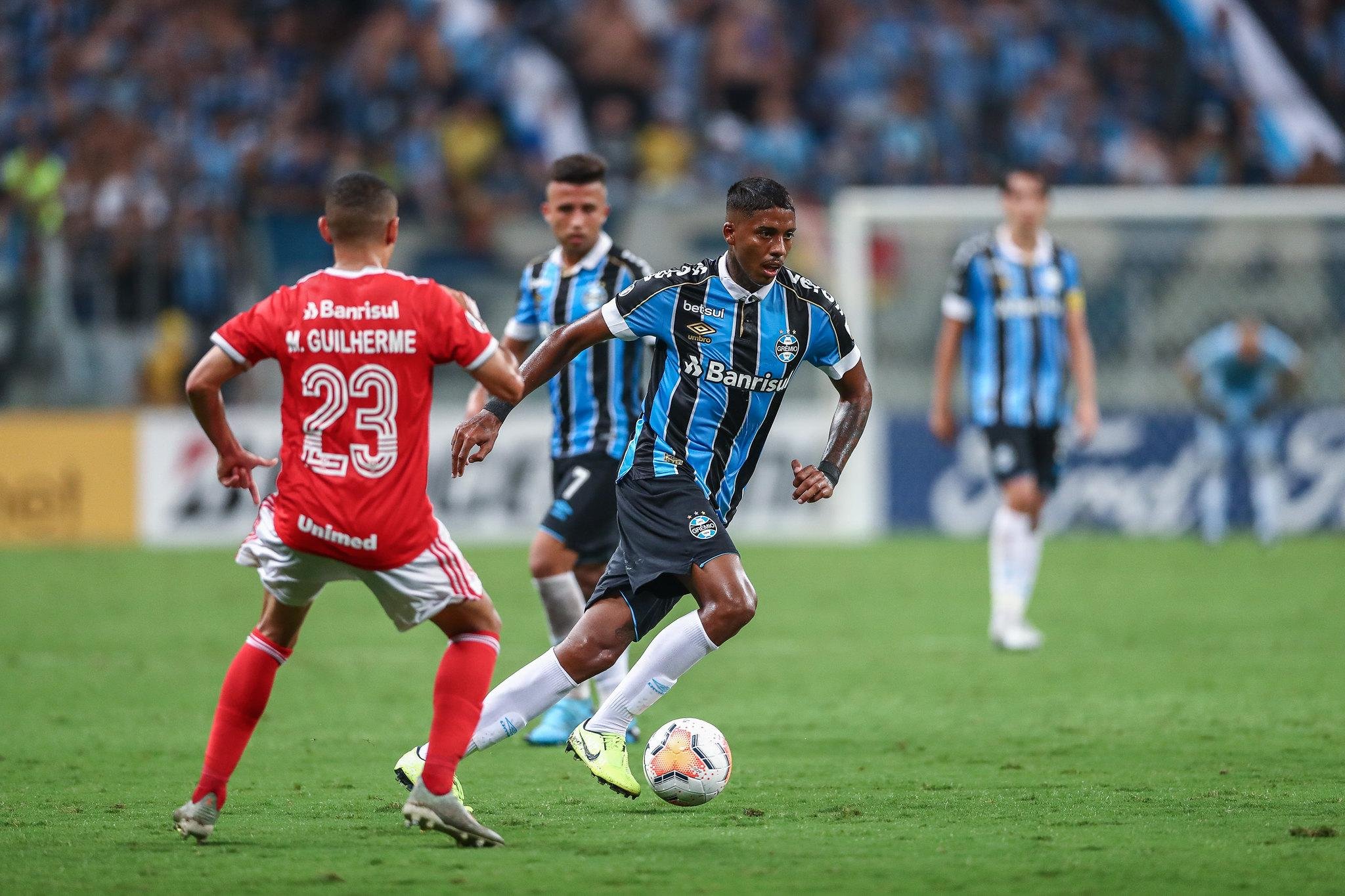 Dupla Gre-Nal convive com incertezas em meio &agrave; pandemia do coronav&iacute;rus