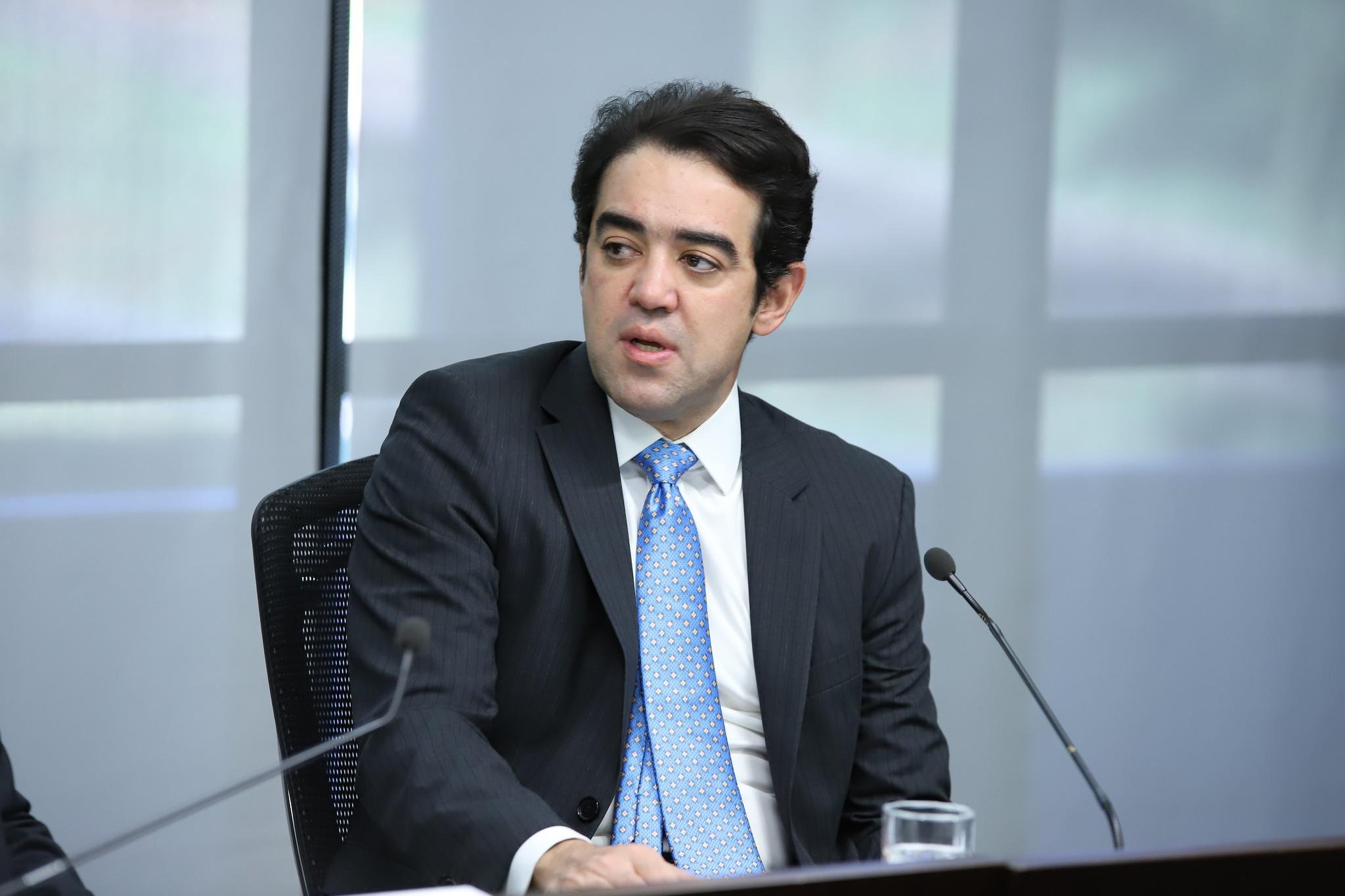 "Hoje o governo pode emitir d&iacute;vida ilimitadamente", afirmou Bruno Dantas