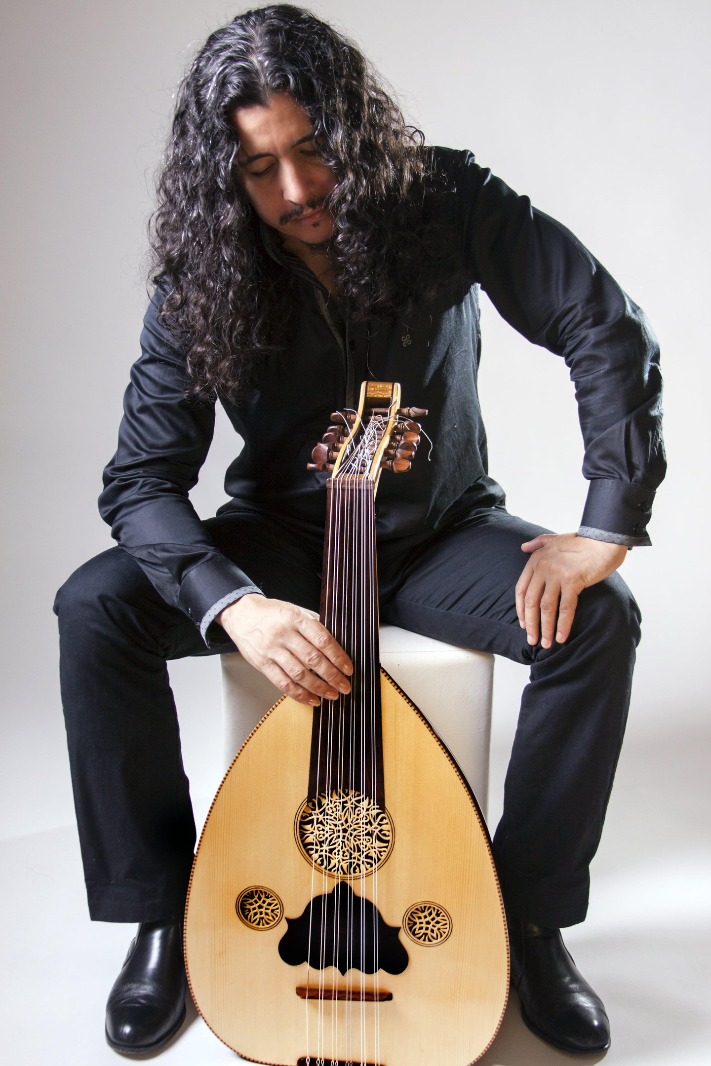 Angelo Primon apresenta "Sala de Estar" pelo Ecarta Musical