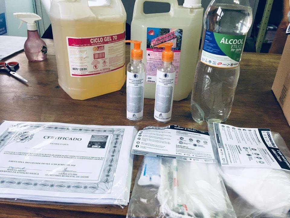 A entrega ocorreu na conclus&atilde;o do curso de capacita&ccedil;&atilde;o promovido pela SMS