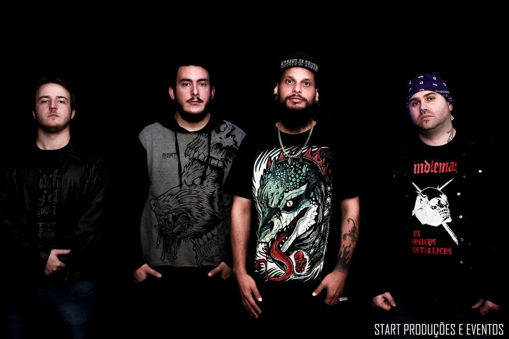 Classificado como Metalcore Progressivo, o Treze Black busca explorar as diversas influ&ecirc;ncias de cada integrante