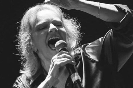 Cantora Angela Ro Ro pediu ajuda por meio das redes sociais